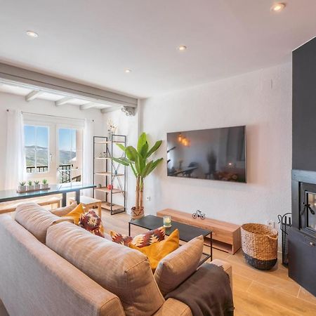 Beautifully Renovated 4 Bedroom Apt + Kid'S Room Сьєрра-Невада Екстер'єр фото