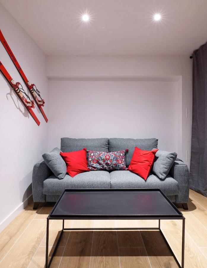 Beautifully Renovated 4 Bedroom Apt + Kid'S Room Сьєрра-Невада Екстер'єр фото